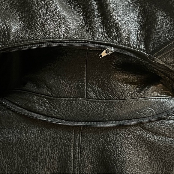 BCBG MAXAZRIA black leather vest and cape size x small - Picture 5 of 7